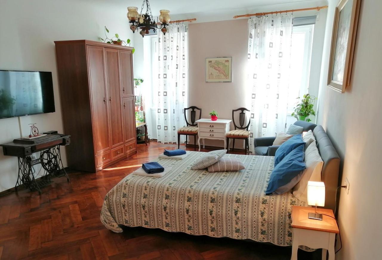 Guest House Barocco Rovinj Ngoại thất bức ảnh